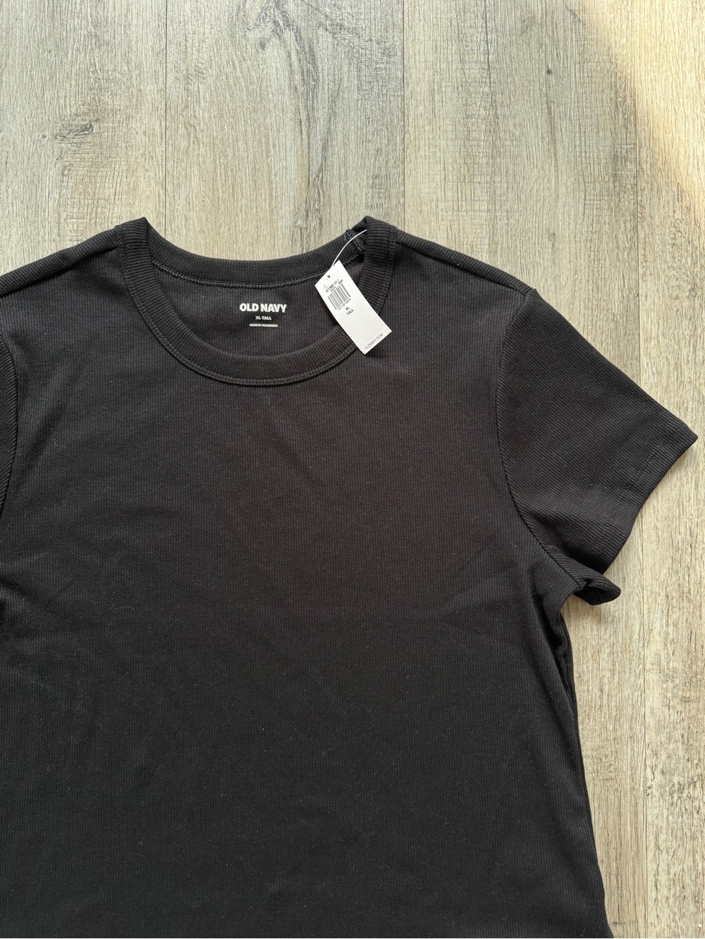Old Navy Ribbed Black tee - Picture 2 of 7